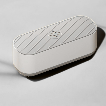 Compact Grabora ultrasonic cleaner closed lid minimalist design