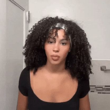 Watch how Grabora Curl Brush defines curls, reduces frizz, and detangles hair effortlessly.