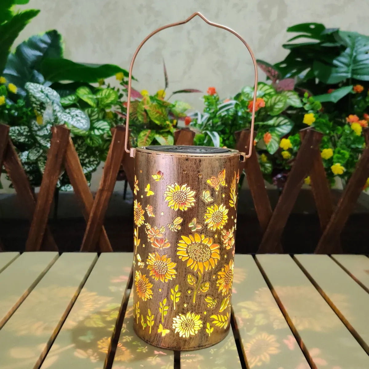 Solar Powered Outdoor Garden Hanging Light